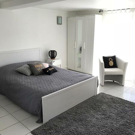 Apartment 36 M² Breteniere Kültér fotó