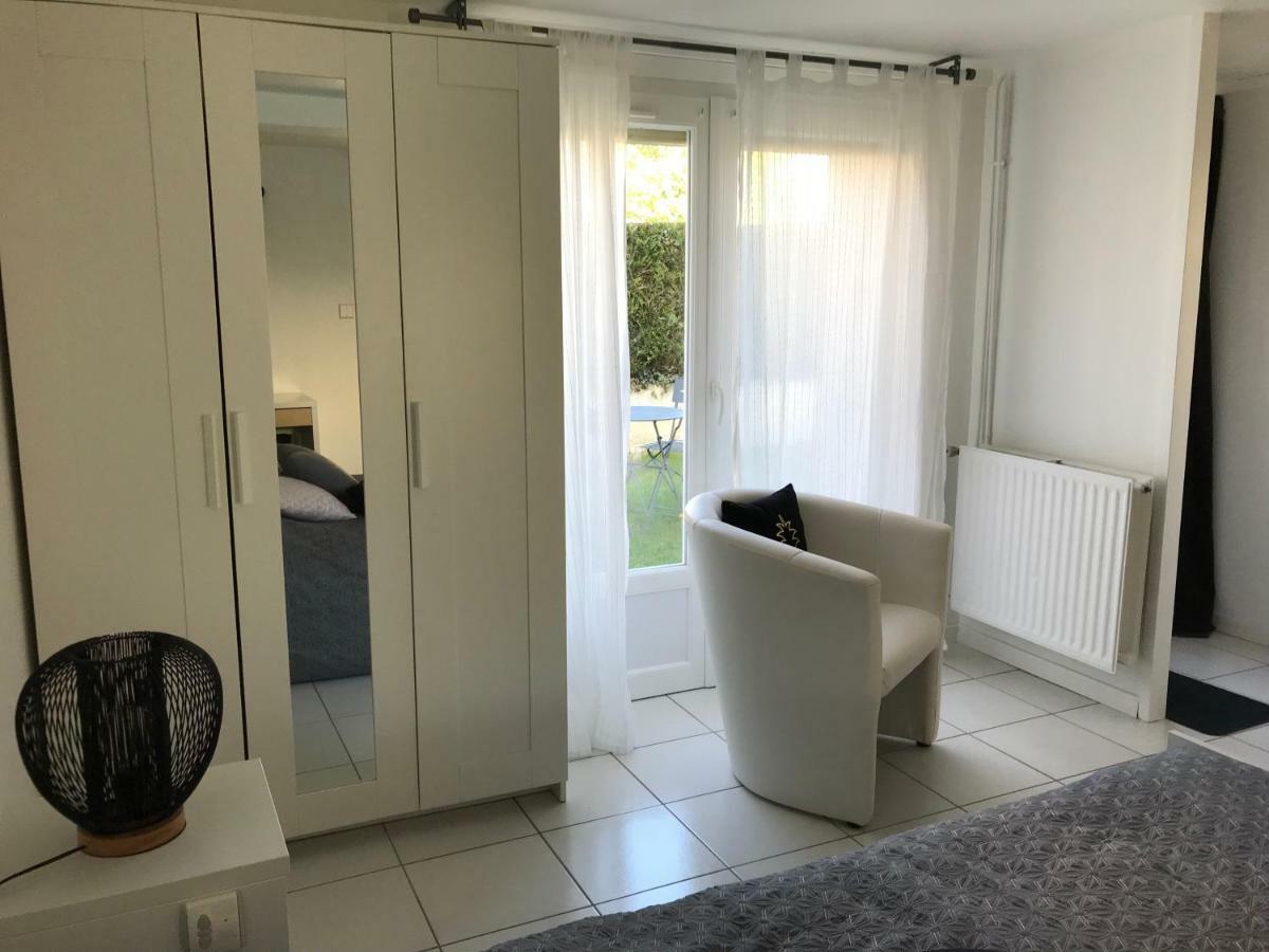 Apartment 36 M² Breteniere Kültér fotó